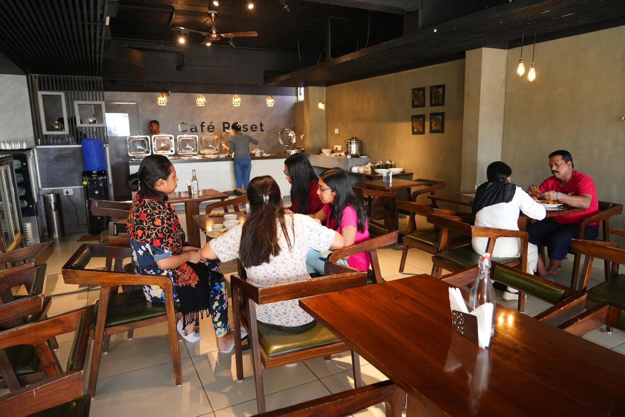Purple Cloud Hotel Devanahalli Экстерьер фото