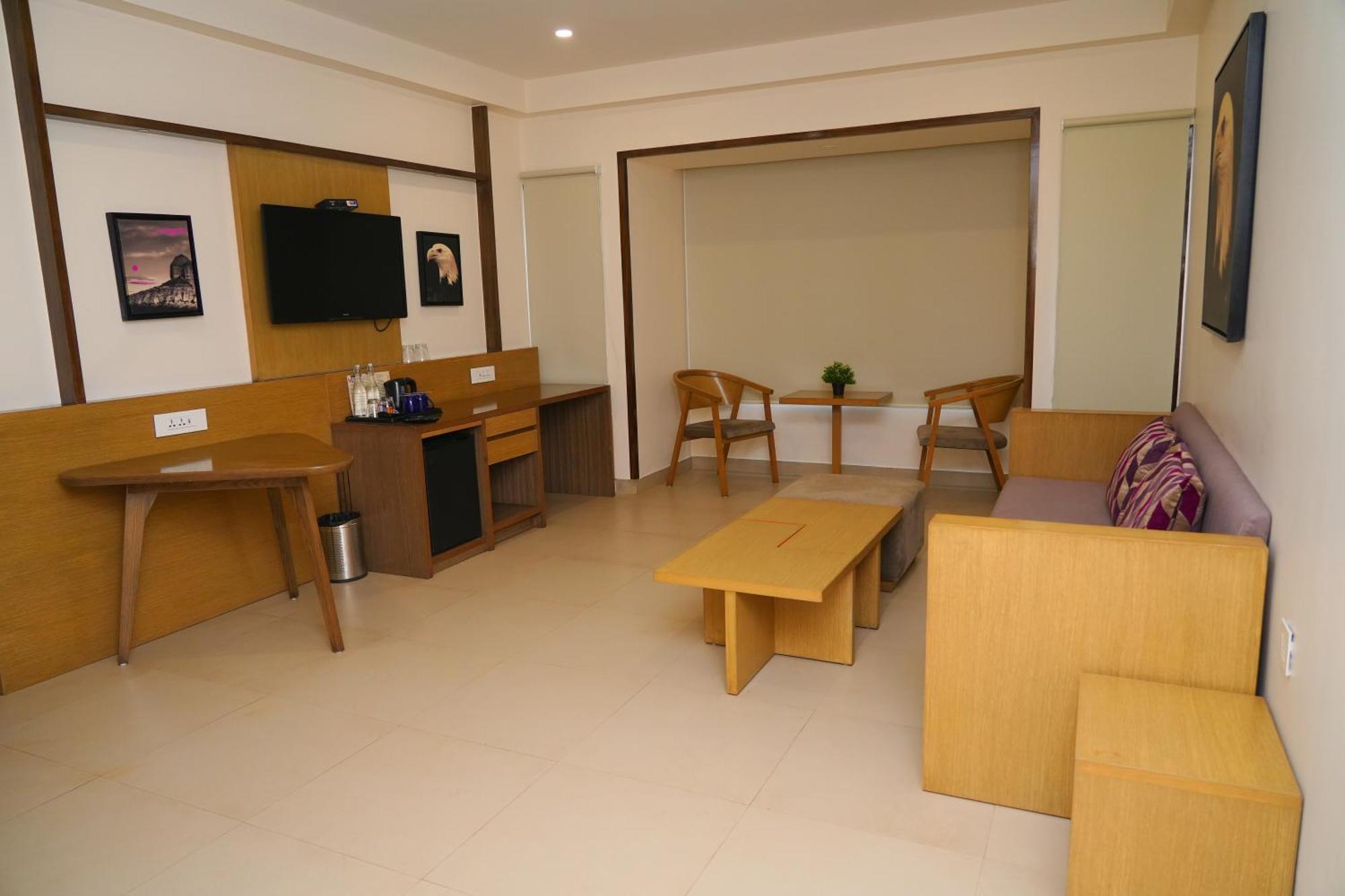 Purple Cloud Hotel Devanahalli Экстерьер фото