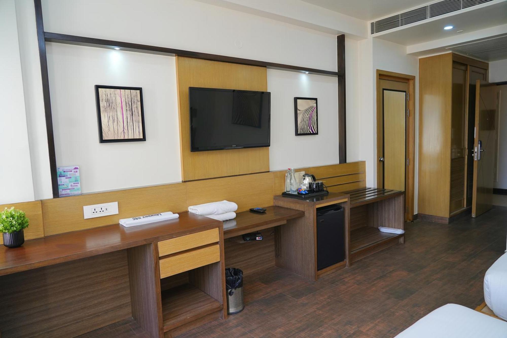 Purple Cloud Hotel Devanahalli Экстерьер фото