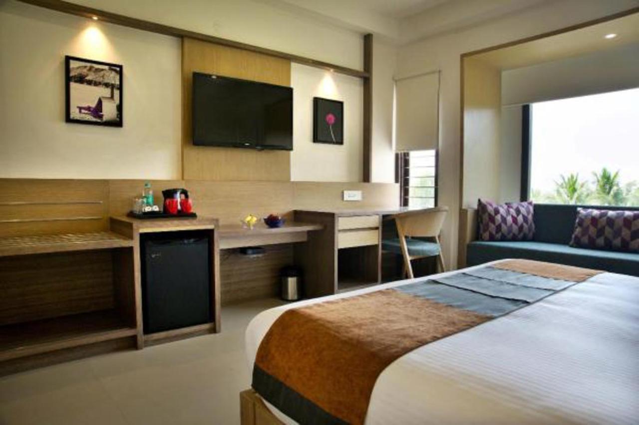 Purple Cloud Hotel Devanahalli Экстерьер фото